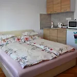 Ladi Apartment