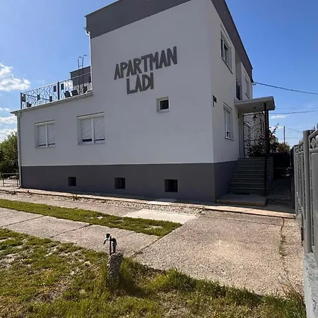 Apartamento Ládi