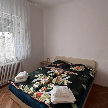 Apartamento Ládi *